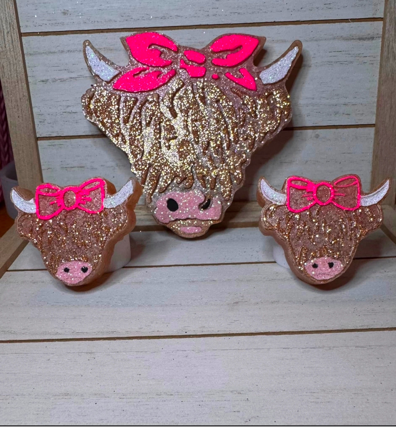 Single Bow Highlander Hanging Freshie & Vent Clips