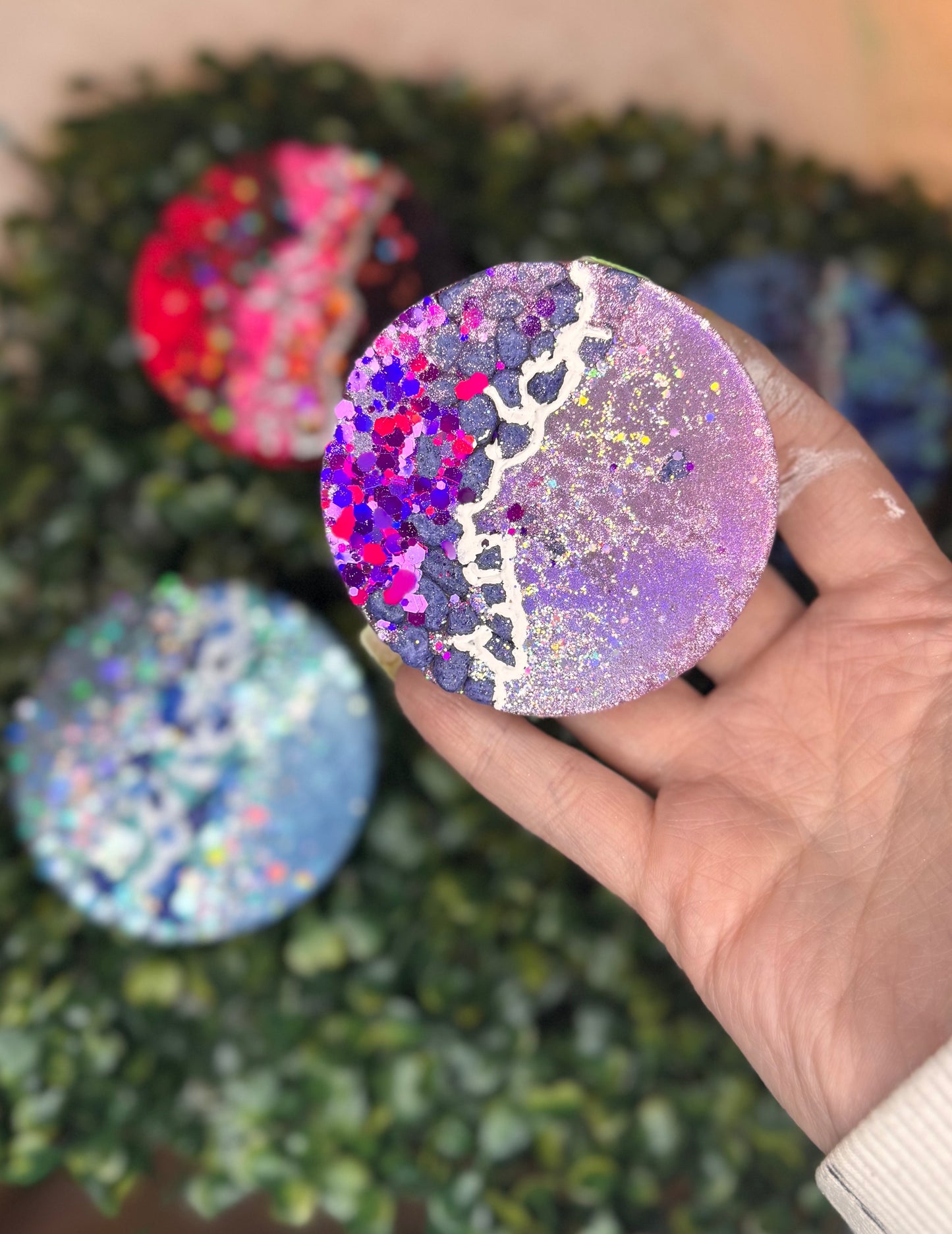 Geode Round Hanging Freshie