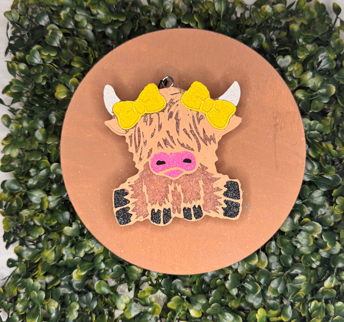 Pig Tail Bow Highlander Cow Hanging Freshie